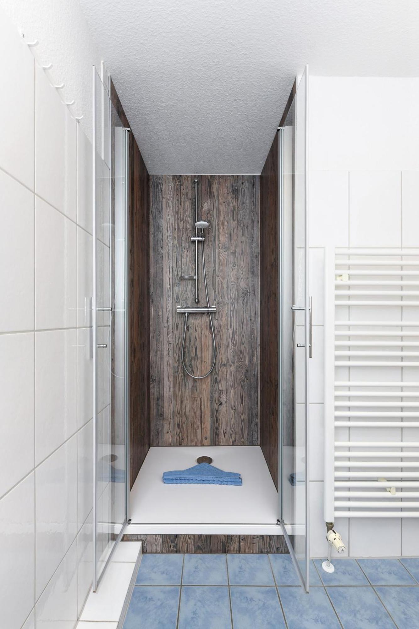 ベンサージールHaus Hafenblickアパートメント エクステリア 写真